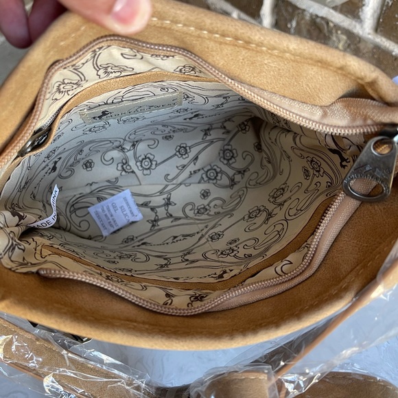 Montana West Concho Collection Crossbody NWT - Picture 5 of 5